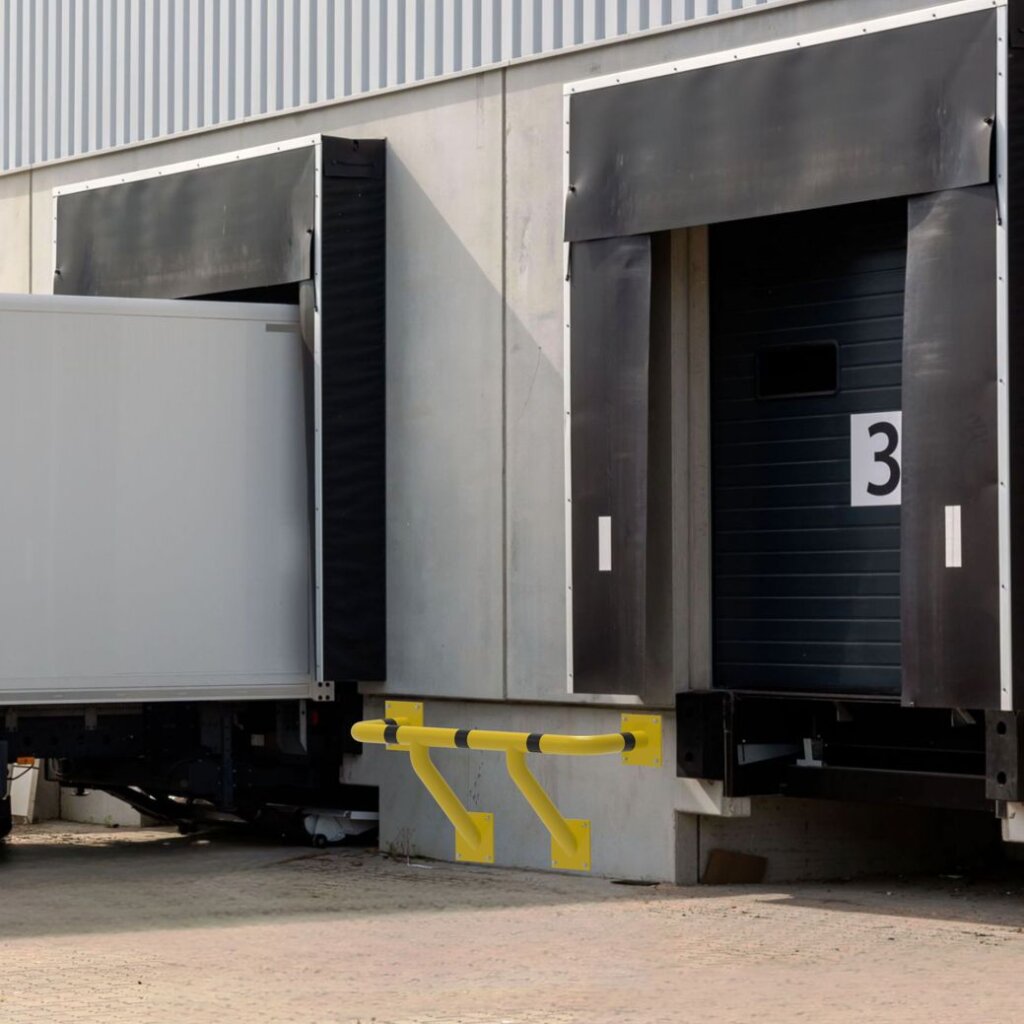 LKW-Anfahrschutz mit Wandbefestigung in Verkehrsgelb